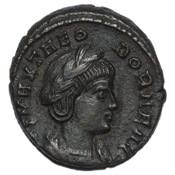 Theodora 337-340AD. AE3/4.  Pietas